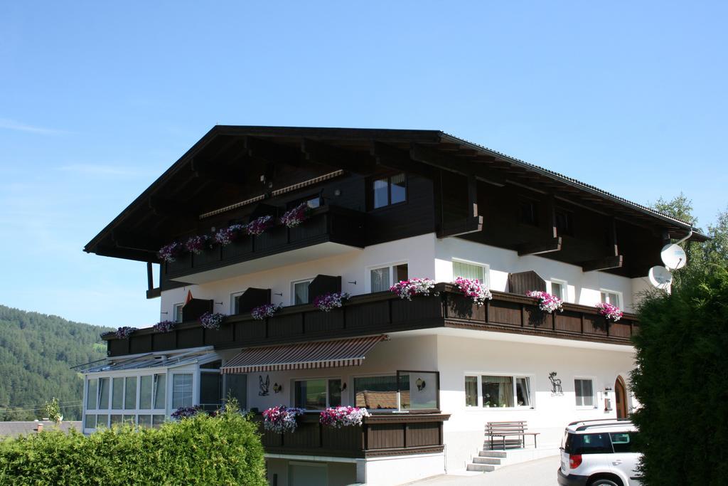 Haus Hubertus Hotel Мидерс Екстериор снимка