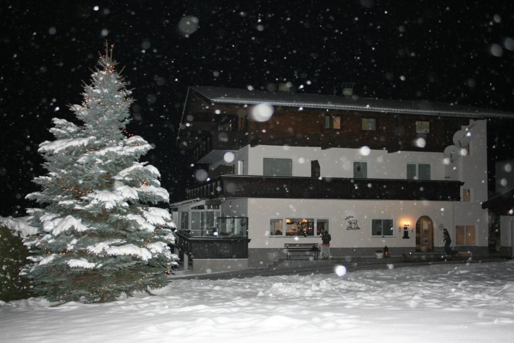Haus Hubertus Hotel Мидерс Екстериор снимка